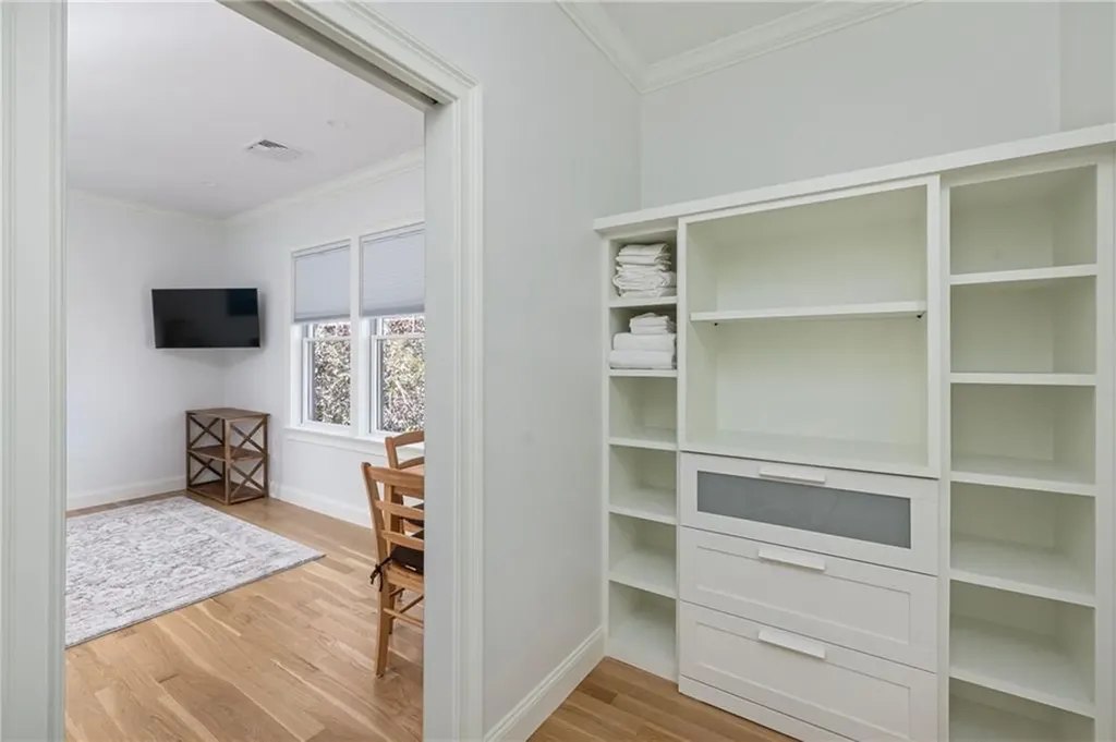 3 Oak Street Middletown RI 02842