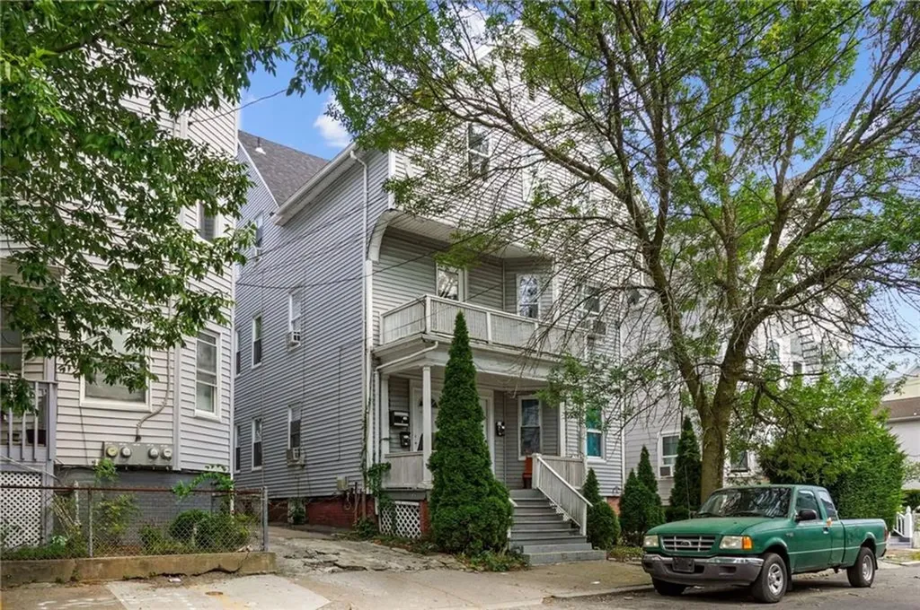 39 Felix Street Providence RI 02908
