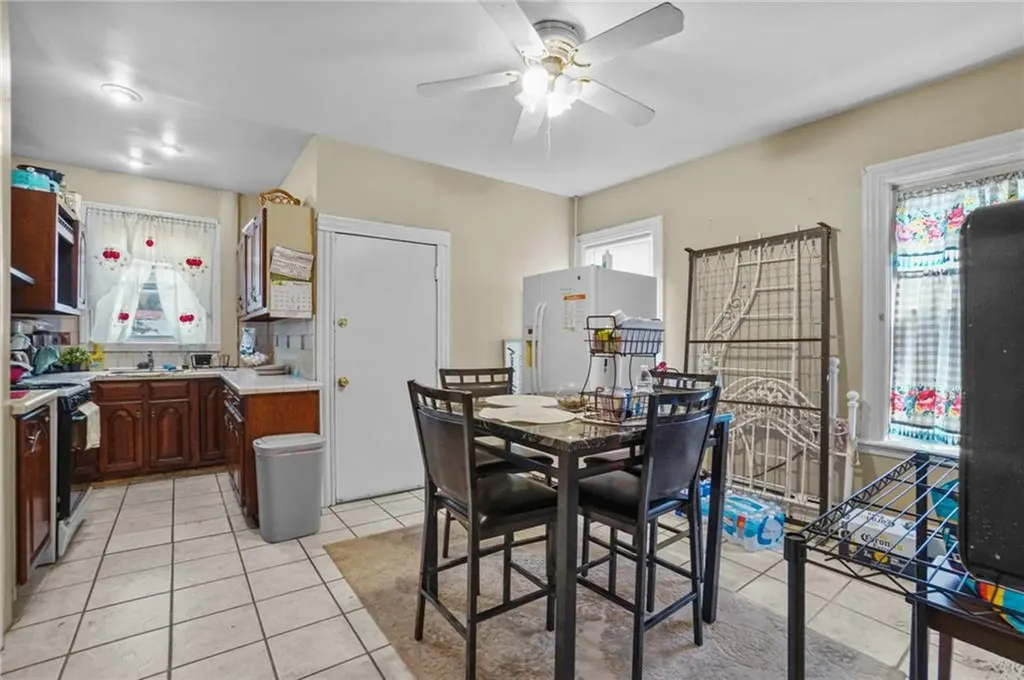 39 Felix Street Providence RI 02908