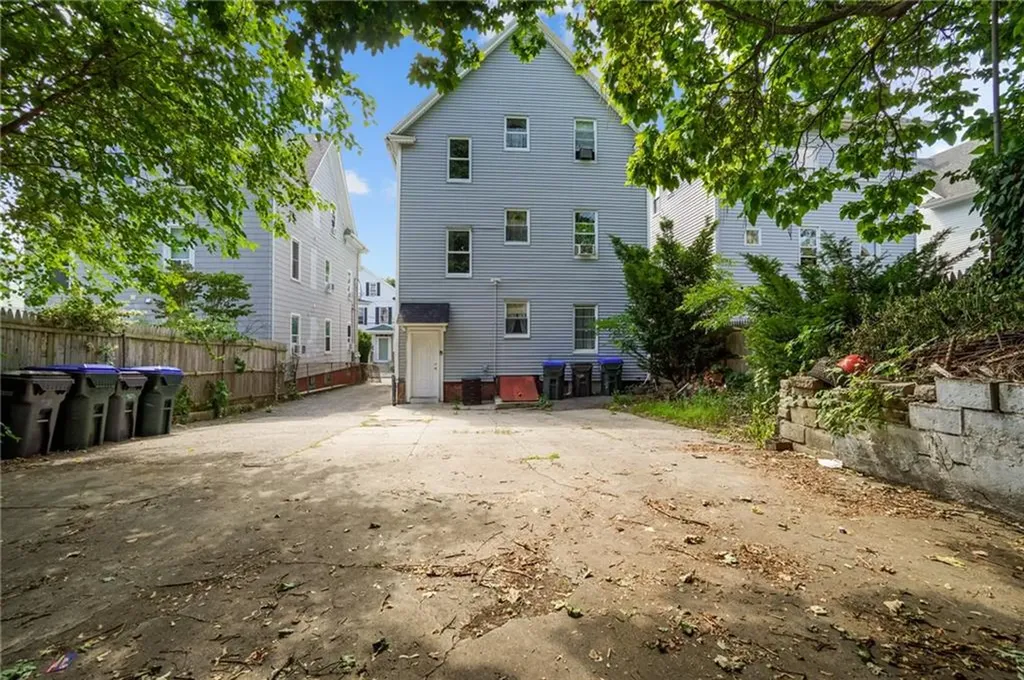 39 Felix Street Providence RI 02908
