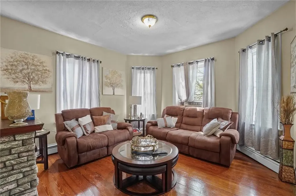 39 Felix Street Providence RI 02908