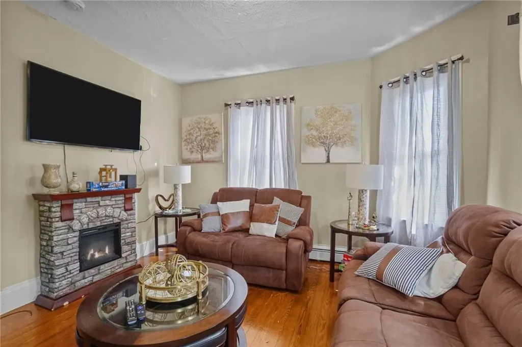39 Felix Street Providence RI 02908