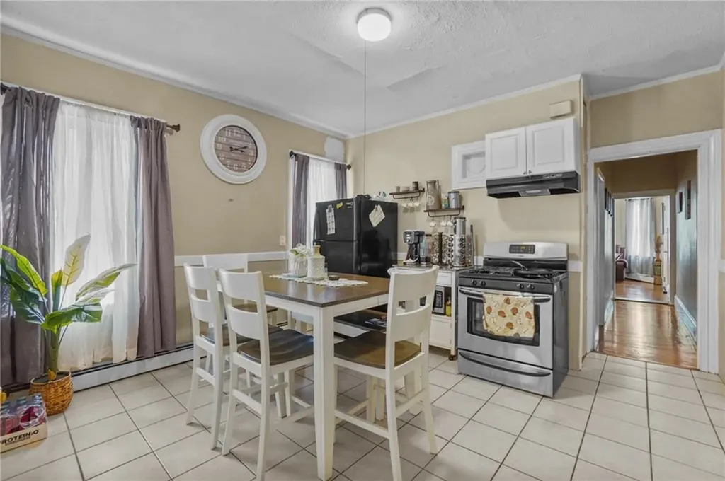 39 Felix Street Providence RI 02908