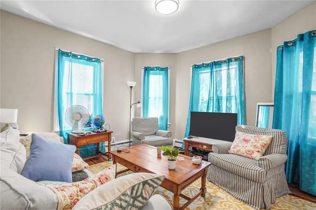 39 Felix Street Providence RI 02908