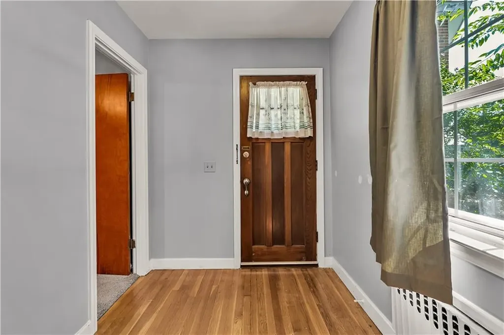859 Smith Street Providence RI 02908