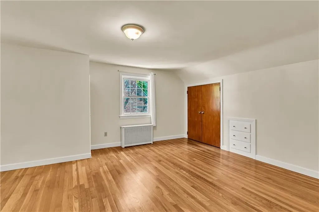 859 Smith Street Providence RI 02908