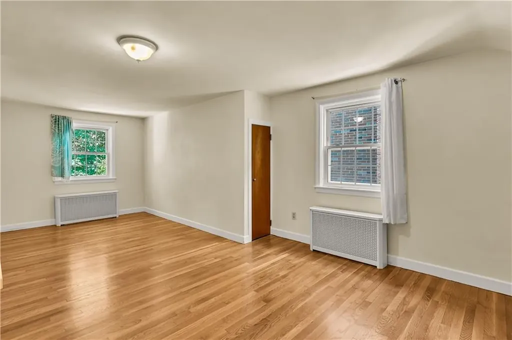 859 Smith Street Providence RI 02908