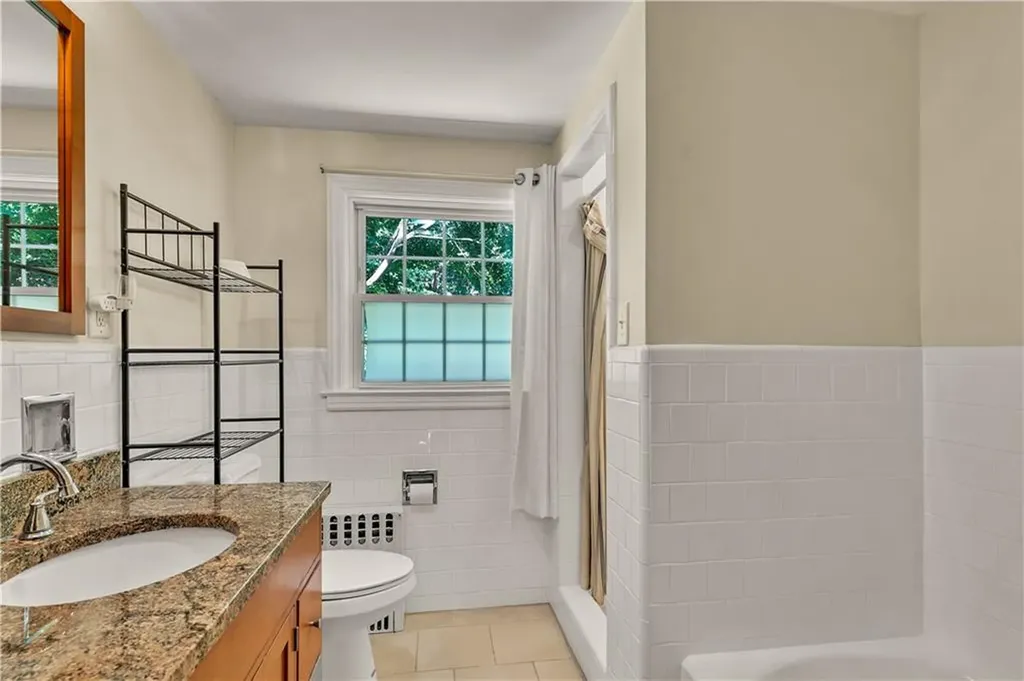 859 Smith Street Providence RI 02908