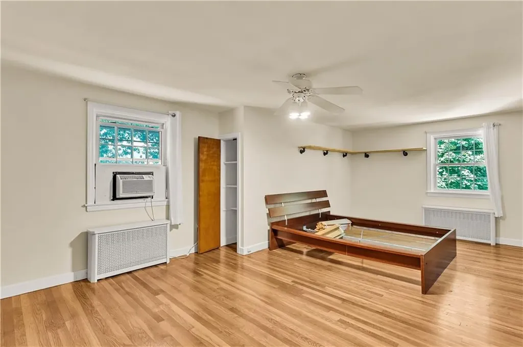 859 Smith Street Providence RI 02908