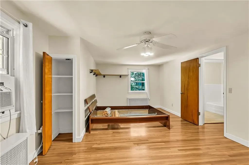 859 Smith Street Providence RI 02908
