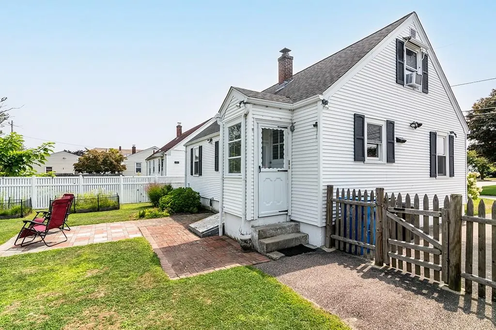 76 Burbank Street Cranston RI 02910