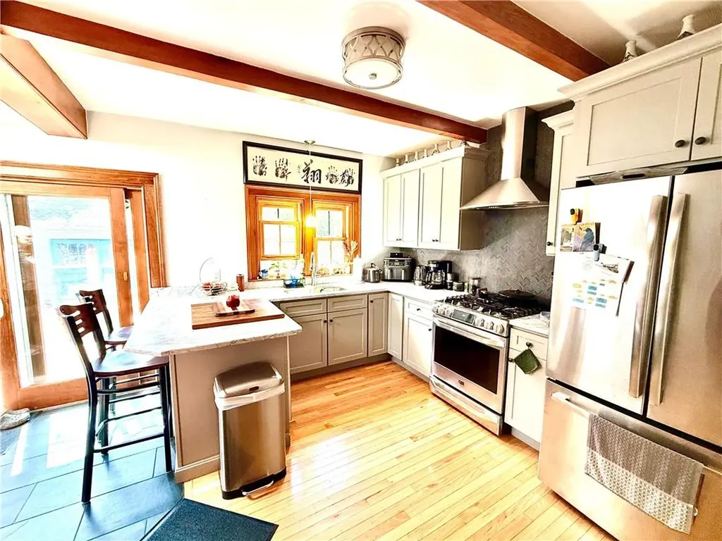 26 Hall Avenue Newport RI 02840
