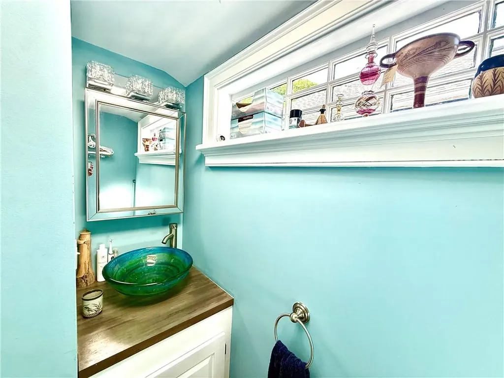 26 Hall Avenue Newport RI 02840