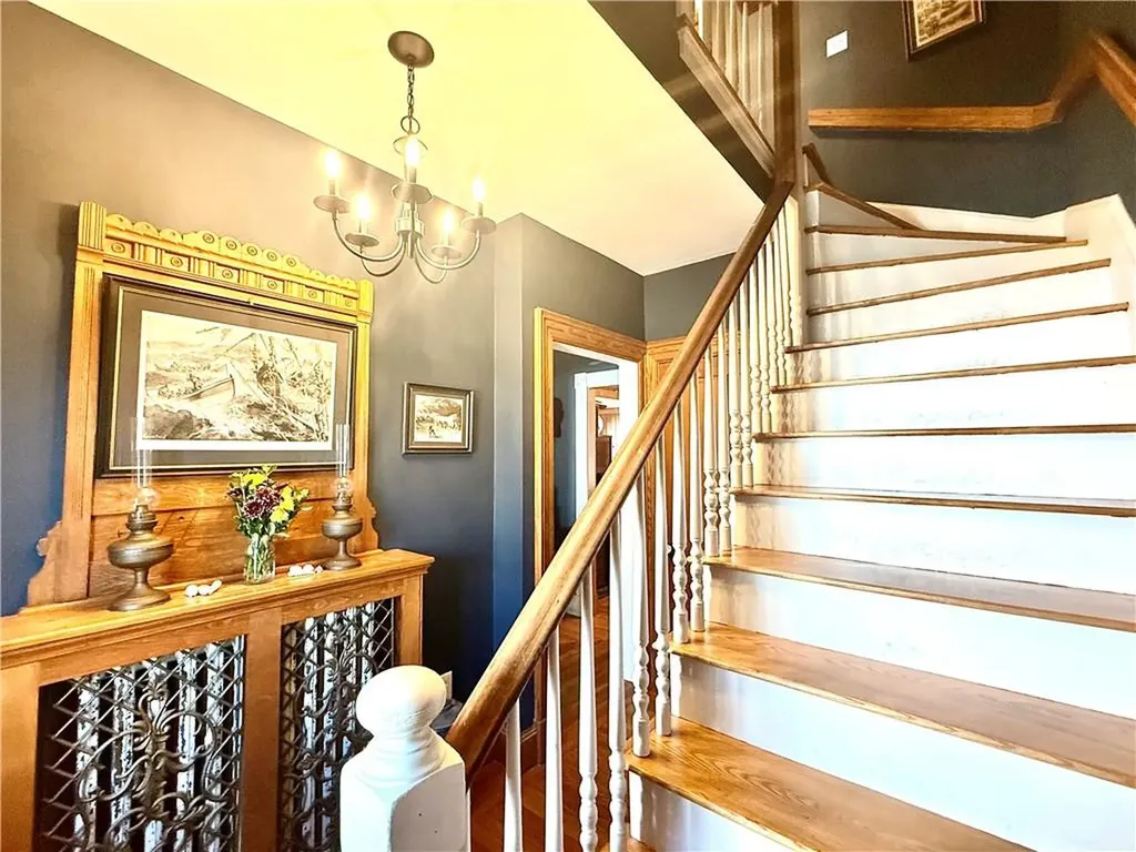 26 Hall Avenue Newport RI 02840