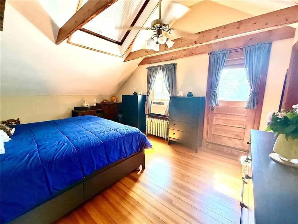 26 Hall Avenue Newport RI 02840