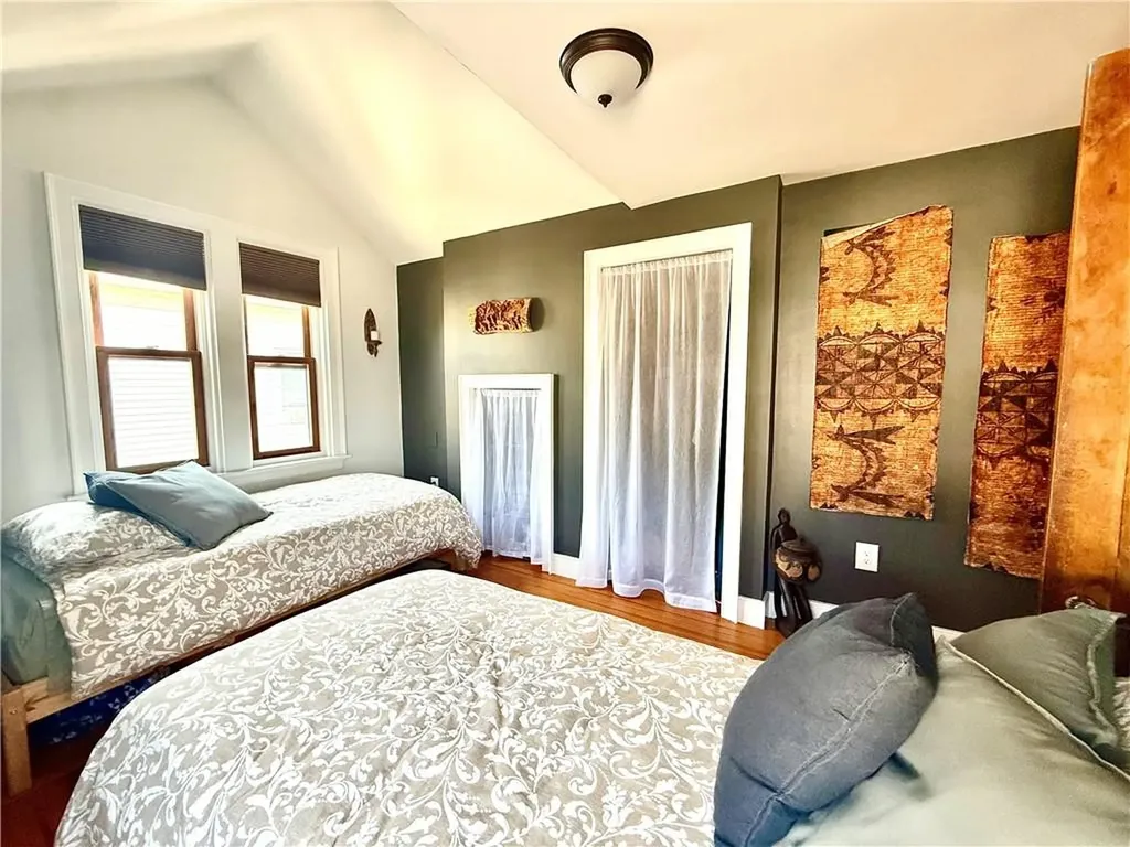 26 Hall Avenue Newport RI 02840