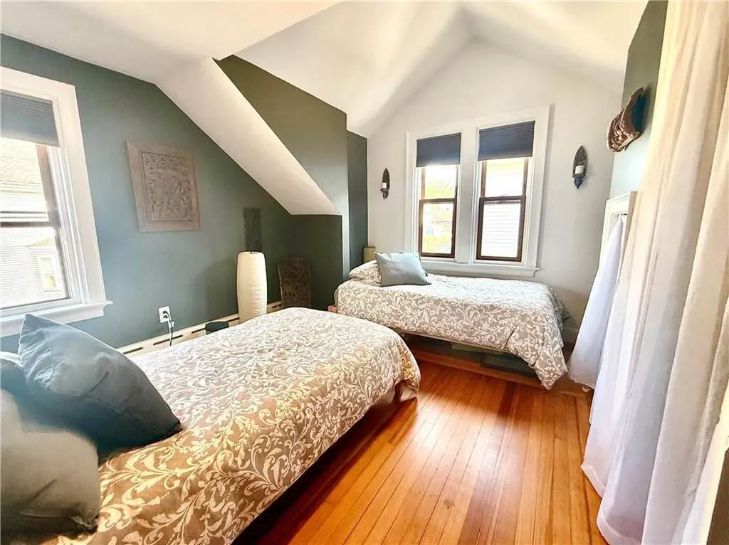 26 Hall Avenue Newport RI 02840