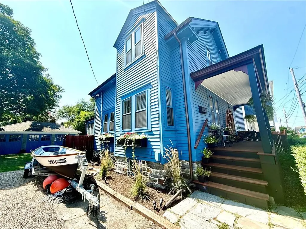 26 Hall Avenue Newport RI 02840