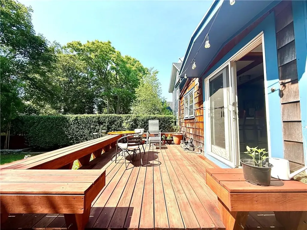 26 Hall Avenue Newport RI 02840