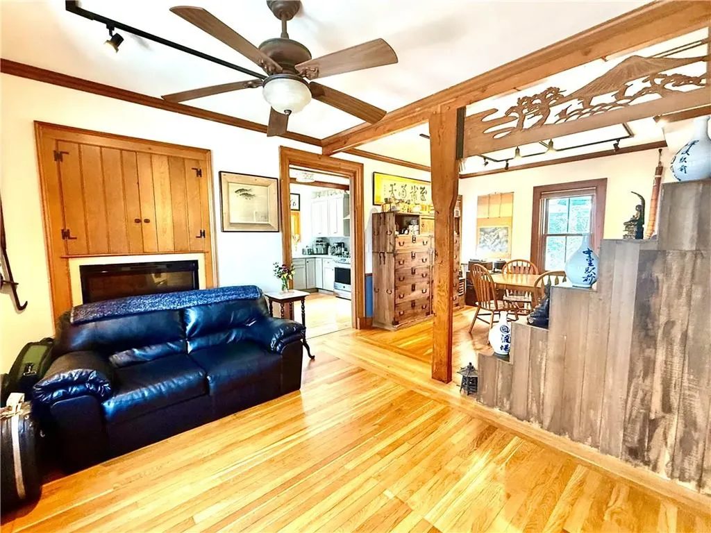 26 Hall Avenue Newport RI 02840