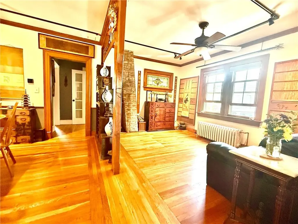 26 Hall Avenue Newport RI 02840
