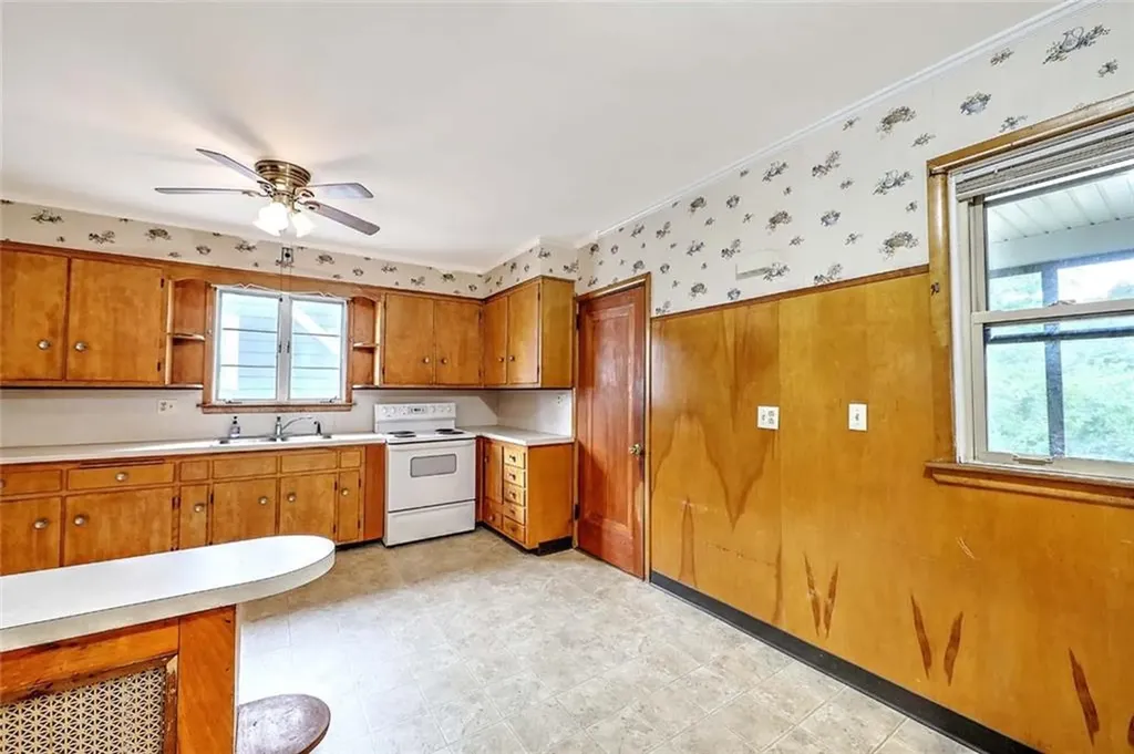 138 Sheffield Avenue Pawtucket RI 02860