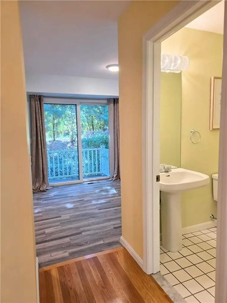 203 Dean Ridge Court Cranston RI 02920