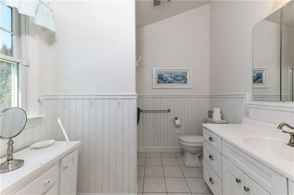 56 Marine Drive Narragansett RI 02882