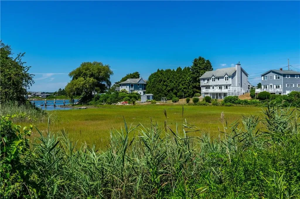 56 Marine Drive Narragansett RI 02882