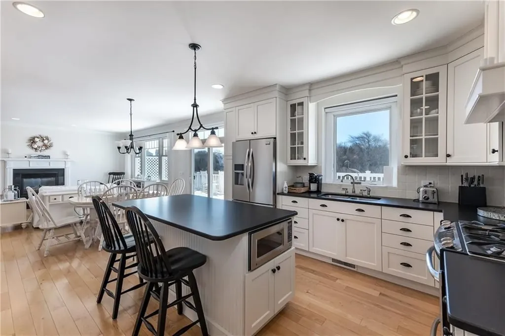 56 Marine Drive Narragansett RI 02882