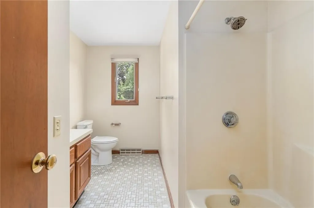 29 Teakwood Drive W Coventry RI 02816