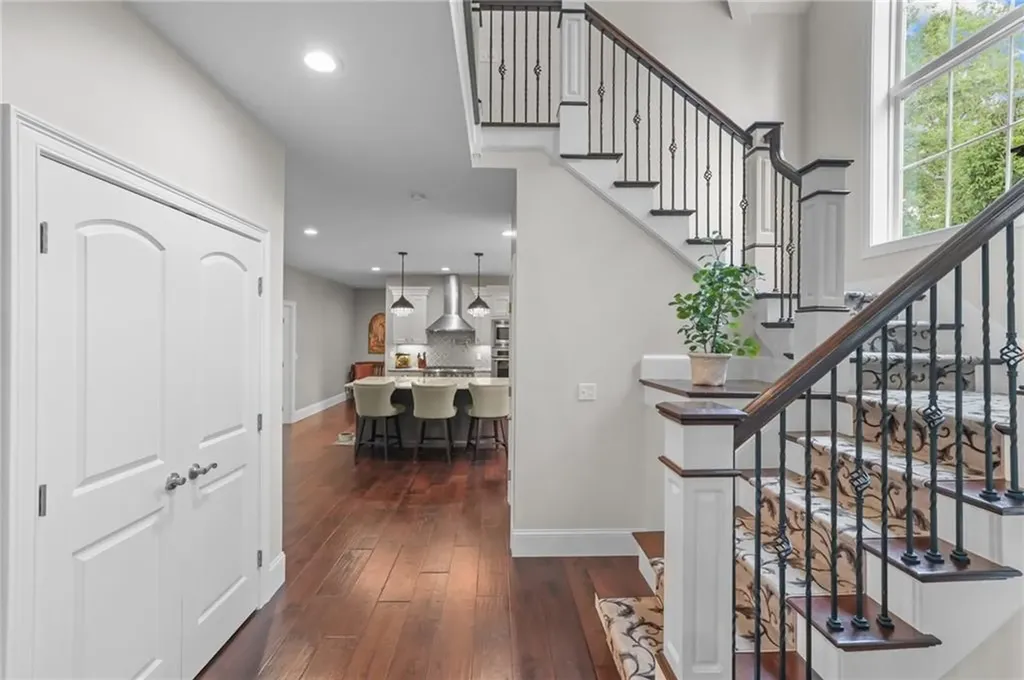 1004 Great Road Lincoln RI 02865