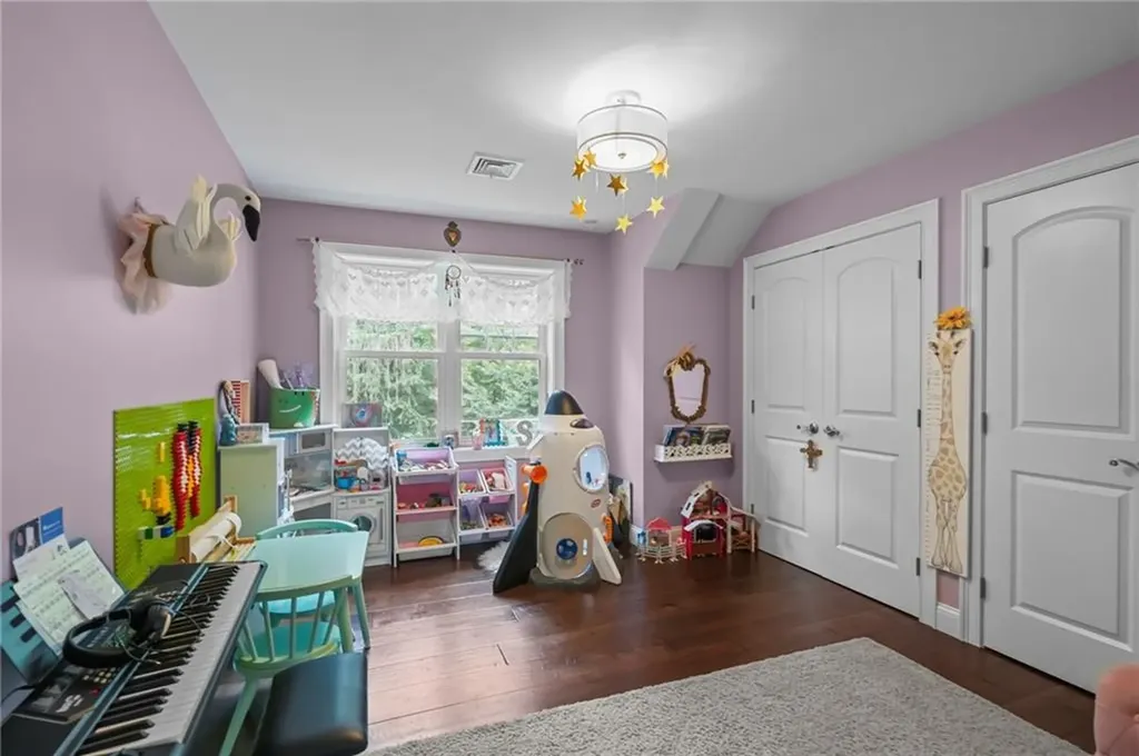 1004 Great Road Lincoln RI 02865