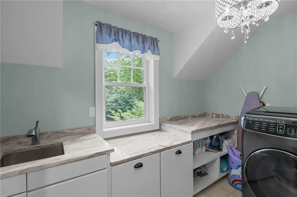 1004 Great Road Lincoln RI 02865