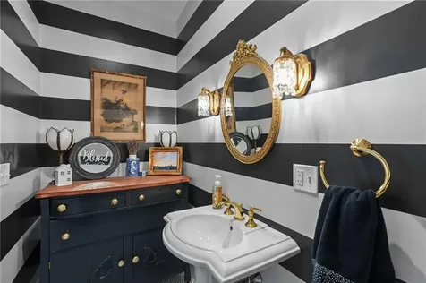 1004 Great Road Lincoln RI 02865