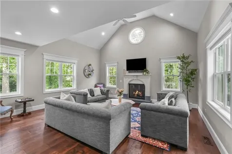 1004 Great Road Lincoln RI 02865