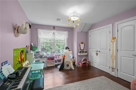 1004 Great Road Lincoln RI 02865