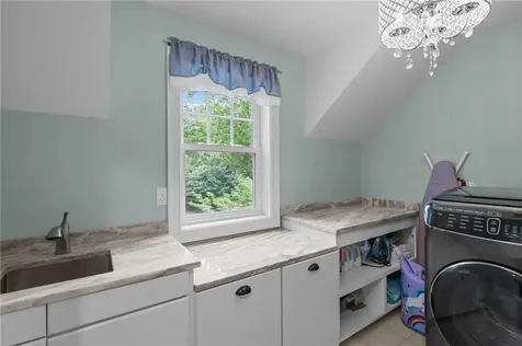 1004 Great Road Lincoln RI 02865