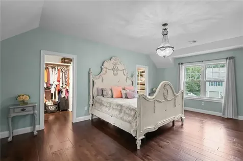 1004 Great Road Lincoln RI 02865