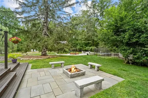 1004 Great Road Lincoln RI 02865