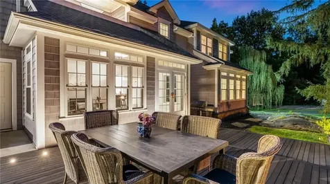 1004 Great Road Lincoln RI 02865