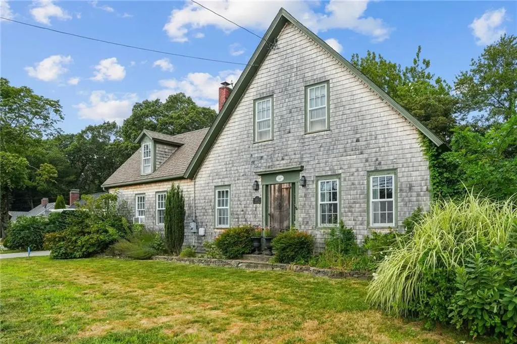671 County Road Barrington RI 02806