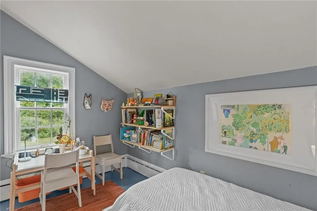 671 County Road Barrington RI 02806