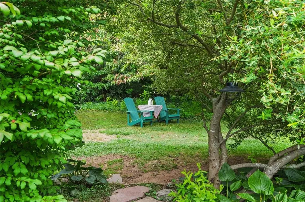 671 County Road Barrington RI 02806