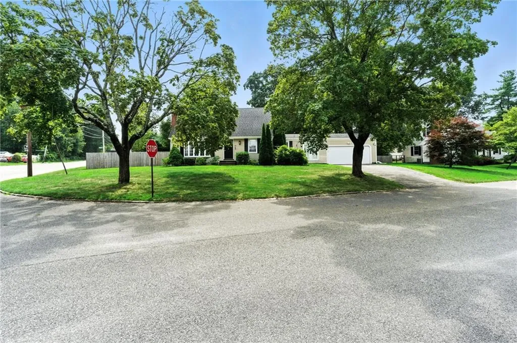 10 Mark Drive Cranston RI 02920