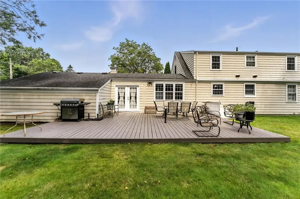 10 Mark Drive Cranston RI 02920