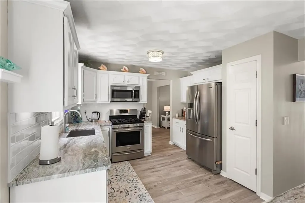 8 Mckay Court Warwick RI 02889