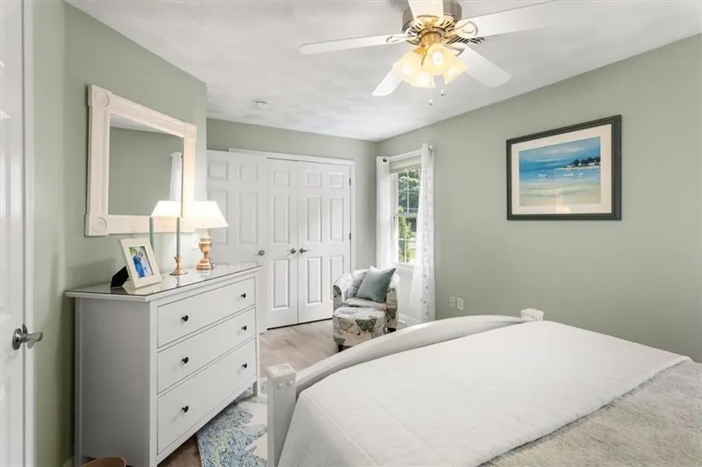 8 Mckay Court Warwick RI 02889