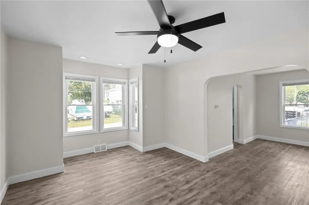 358 Pawtuxet Avenue Warwick RI 02888