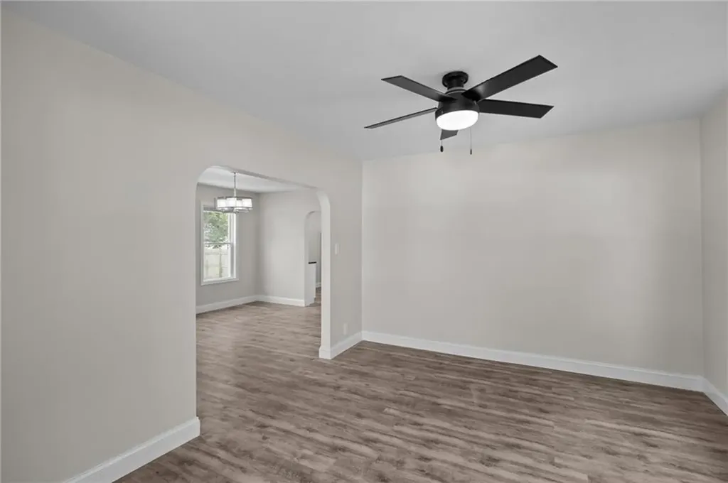 358 Pawtuxet Avenue Warwick RI 02888
